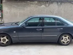 Nero Usata 1997 Mercedes 250 Avantgarde Tre volumi | 6000 €
