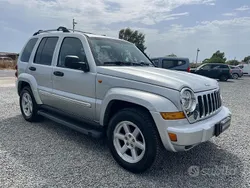 Usata 2005 Jeep Cherokee Limited SUV | 7750 € (Molto cara)