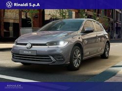 Smoky grey metallizzato Nuova 2025 VW Polo Style Tre volumi | 26.700 € (Buon prezzo)