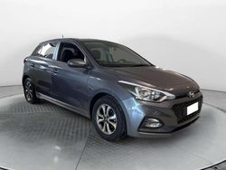 Grigio Usata 2020 Hyundai i20 Tre volumi | 12.400 € (Cara)