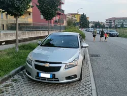 Usata 2011 Chevrolet Cruze Tre volumi | 3200 € (Buon prezzo)