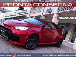 Rosso Usata 2024 Toyota Yaris Tre volumi | 48.900 € (Ottimo prezzo)