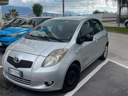 Grigio Usata 2009 Toyota Yaris Due volumi | 2500 €