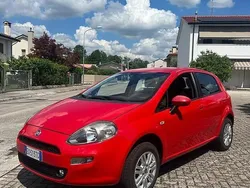 Rosso Usata 2015 Fiat Punto Lounge Due volumi | 3400 € (Ottimo prezzo)