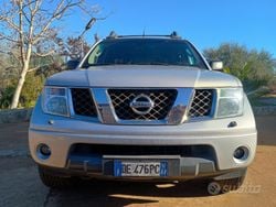 Grigio Usata 2006 Nissan Navara Pick-up | 12.500 € (Molto cara)