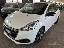 Usata 2016 Peugeot 208 GT-line Due volumi | 7300 € (Buon prezzo)