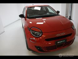 Blu Usata 2023 Fiat 600E La Prima Station wagon | 25.900 € (Cara)