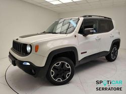 Bianco Usata 2015 Jeep Renegade Trailhawk SUV | 14.286 € (Buon prezzo)