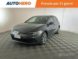Grigio Usata 2020 VW Golf VII Life Tre volumi | 22.099 € (Buon prezzo)