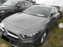 Grigio Usata 2020 Mercedes A160 Business Tre volumi | 19.800 € (Buon prezzo)