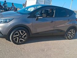 Grigio Usata 2017 Renault 19 Tre volumi | 11.500 €