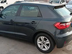 Grigio Usata 2020 Audi A1 Sportback Due volumi | 16.900 € (Ottimo prezzo)