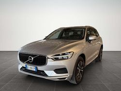 Grigio argento met. Usata 2020 Volvo XC60 Momentum SUV | 26.443 € (Super prezzo)