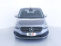Grigio scuro / metallizzato Usata 2023 Mercedes T160 Premium Monovolume | 27.500 €