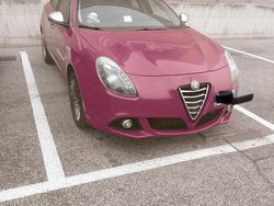 Rosso Usata 2016 Alfa Romeo Giulietta Due volumi | 7000 € (Buon prezzo)