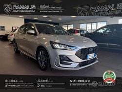 Grigio Usata 2023 Ford Focus ST-Line Tre volumi | 21.500 € (Buon prezzo)