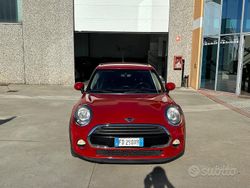 Rosso Usata 2016 Mini Cooper D Business Due volumi | 8900 € (Buon prezzo)
