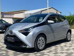 Argento Usata 2020 Toyota Aygo Business Edition Due volumi | 12.900 € (Buon prezzo)