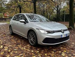 Usata 2020 VW Golf VIII Style Tre volumi | 20.200 € (Buon prezzo)