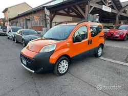 Arancione Usata 2010 Citroën Nemo Monovolume | 2990 € (Buon prezzo)