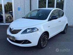 Bianco Usata 2023 Lancia Ypsilon Gold Due volumi | 12.900 € (Buon prezzo)