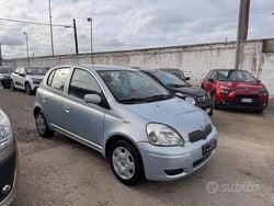 Blu Usata 2005 Toyota Yaris Sol Tre volumi | 3800 € (Molto cara)