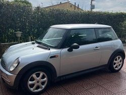Grigio Usata 2006 Mini One D Due volumi | 2000 € (Buon prezzo)