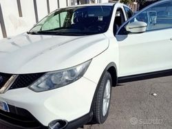 Bianco Usata 2016 Nissan Qashqai SUV | 10.000 € (Buon prezzo)
