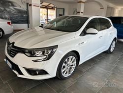 Bianco Usata 2018 Renault Mégane IV Bose Edition Tre volumi | 10.500 € (Buon prezzo)