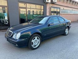 Grigio scuro Usata 2002 Mercedes CLK200 Elegance Coupé | 3750 € (Ottimo prezzo)