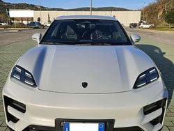 Bianco Usata 2024 Porsche Macan 4 Electric SUV | 118.000 €