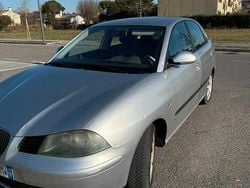 Usata 2004 Seat Cordoba Tre volumi | 950 €