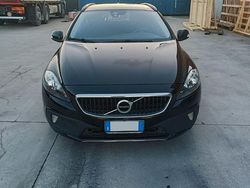 Nero Usata 2016 Volvo V40 CC Kinetic Station wagon | 9800 € (Buon prezzo)