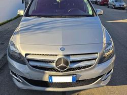 Usata 2015 Mercedes B Electric Drive Monovolume | 8000 €