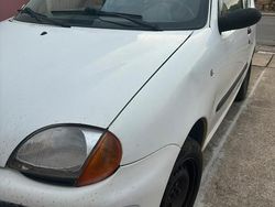 Bianco Usata 2000 Fiat 600 | 1800 €