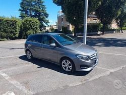 Grigio Usata 2016 Mercedes 180 Tre volumi | 11.000 €