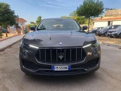 Grigio Usata 2018 Maserati Levante GranLusso SUV | 32.000 € (Buon prezzo)