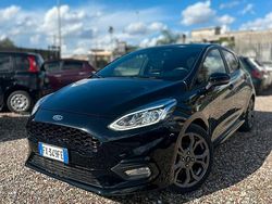 Nero Usata 2019 Ford Fiesta Titanium Tre volumi | 10.999 € (Cara)