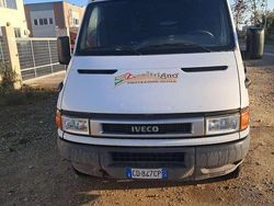 Bianco Usata 2003 Iveco Daily Furgone | 5000 €