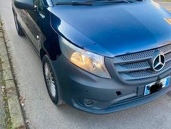Blu Usata 2015 Mercedes Vito Furgone | 17.900 €