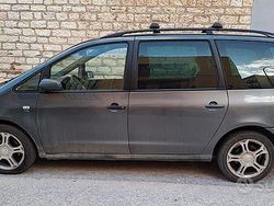 Grigio Usata 2006 Seat Alhambra Monovolume | 2200 €