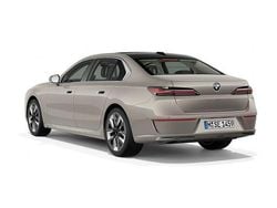 Grigio Usata 2024 BMW M760e Tre volumi | 183.344 €