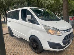 Bianco Usata 2015 Ford Transit Custom Tre volumi | 23.000 €