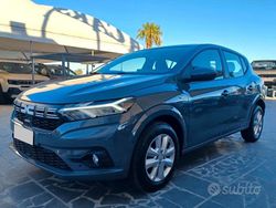 Grigio Nuova 2025 Dacia Sandero Expression Due volumi | 18.000 € (Buon prezzo)