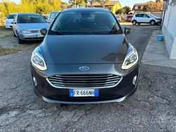 Nero Usata 2018 Ford Fiesta ST-Line Tre volumi | 8750 € (Ottimo prezzo)