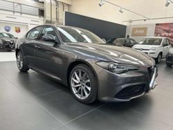 Grigio Usata 2022 Alfa Romeo Giulia Veloce Tre volumi | 45.800 € (Molto cara)
