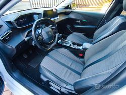 Usata 2020 Peugeot 208 Due volumi | 13.000 € (Molto cara)
