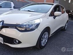 Beige Usata 2015 Renault Clio IV Tre volumi | 6800 € (Super prezzo)