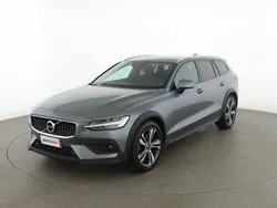 Grigio Usata 2020 Volvo V60 CC Pro Station wagon | 22.099 € (Super prezzo)