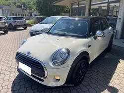 Beige Usata 2015 Mini Cooper Due volumi | 9900 € (Buon prezzo)